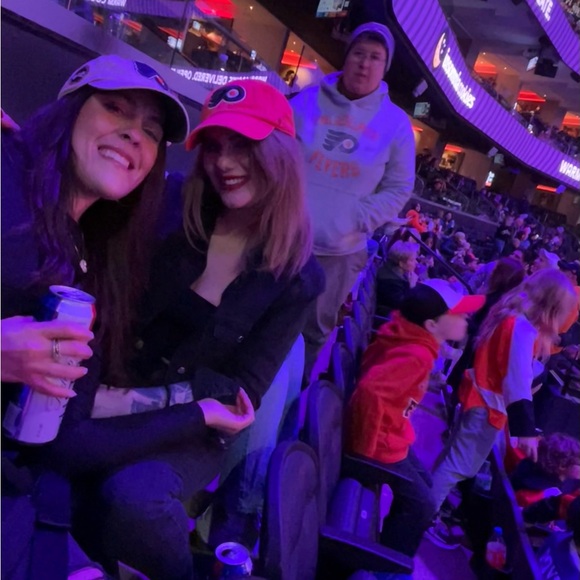 Meet your Posher, Lauren - Picture 8 of 11